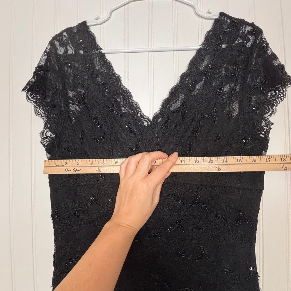 Marina Lace Sheath Dress Women 12 Black Sequin Beaded Tiered Cocktail V-Neck - Picture 8 of 12